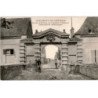 BEAUMONT-du-GATINAIS: pporte d'entrée de l'ancien château monument historique - très bon état