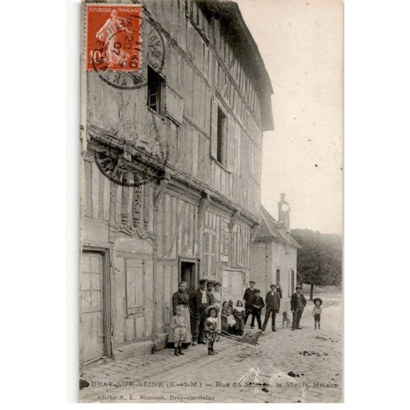 BRAY-sur-SEINE: rue du minage la vieille maison - très bon état