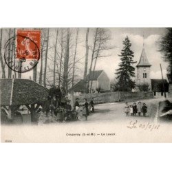 COUPVRAY: le lavoir - très bon état