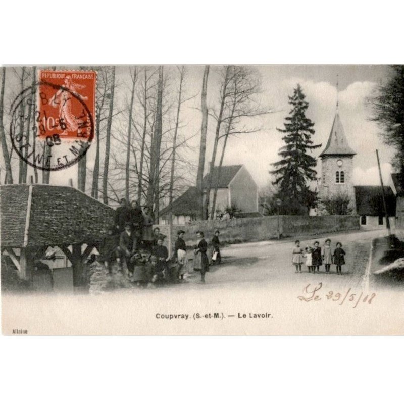 COUPVRAY: le lavoir - très bon état