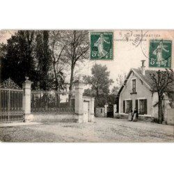 CHARTRETTES: carrefour du buisson - très bon état