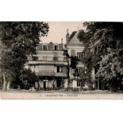 CHARTRETTES: castel joly - très bon état