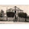 LA CHAPELLE-VERONGE: école et mairie - très bon état
