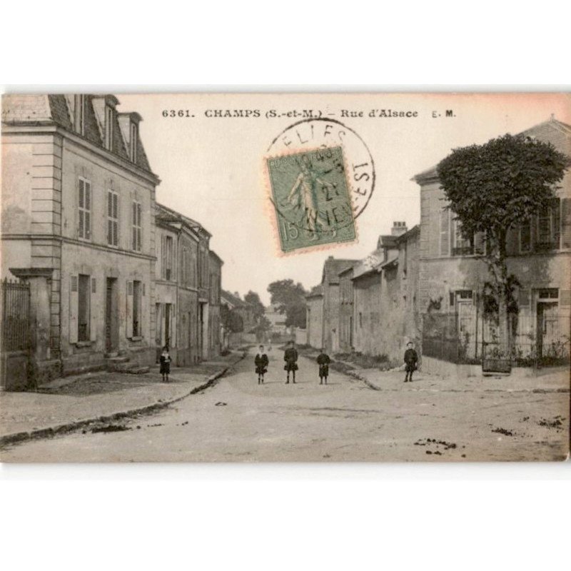 CHAMPS: rue d'alsace - très bon état