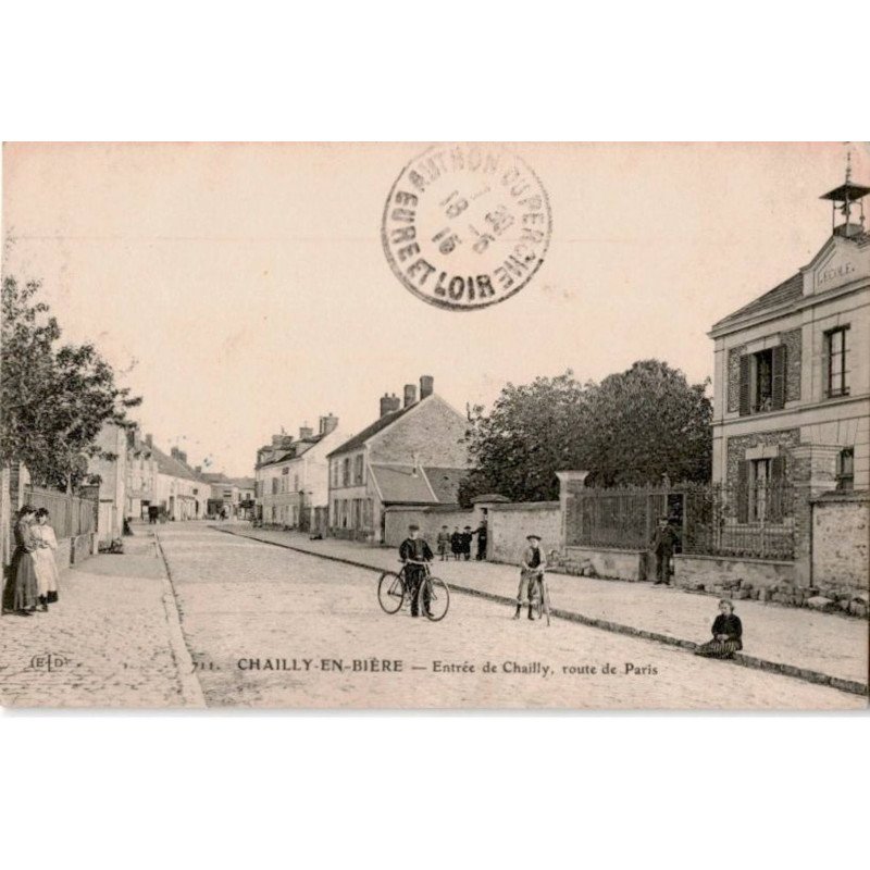 CHAILLY-en-BIERE: entrée de chailly, route de paris - très bon état