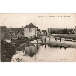 LA MADELEINE: une vue - très bon état