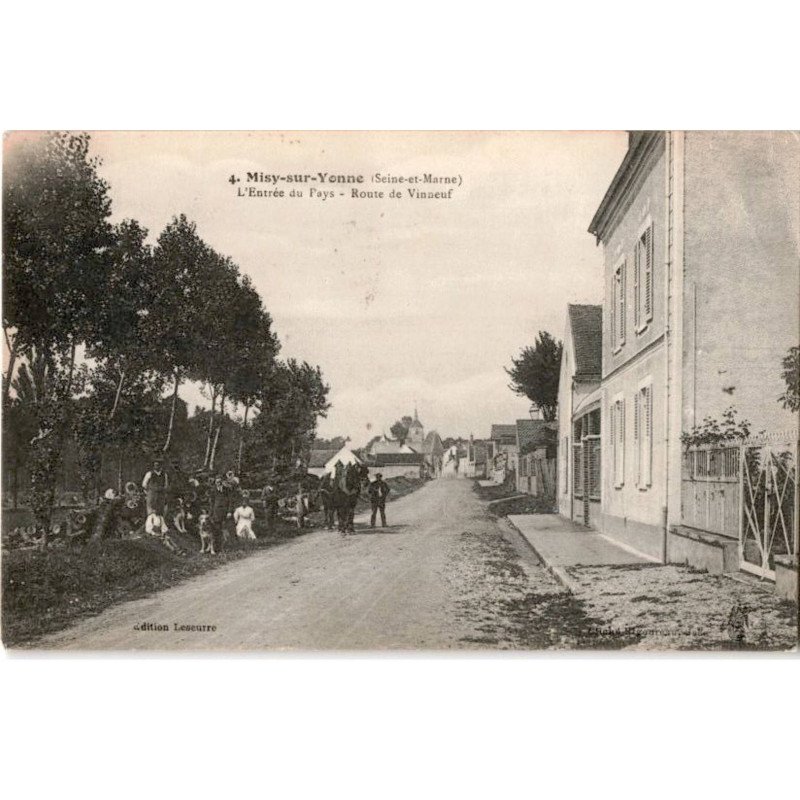 MISY-sur-YONNE: l'entrée du pays, route de vinneuf - état