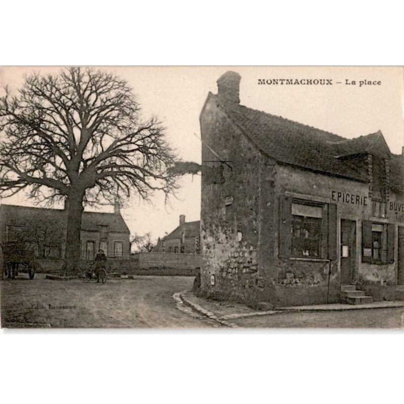 MONTMACHOUX: la place - très bon état