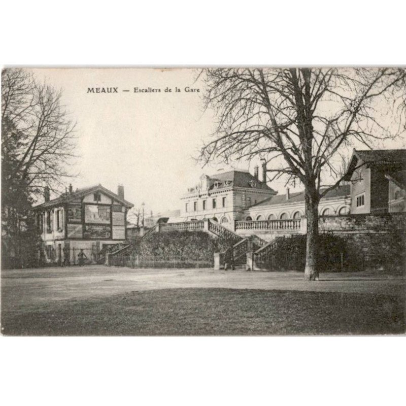 MEAUX: escaliers de la gare - très bon état