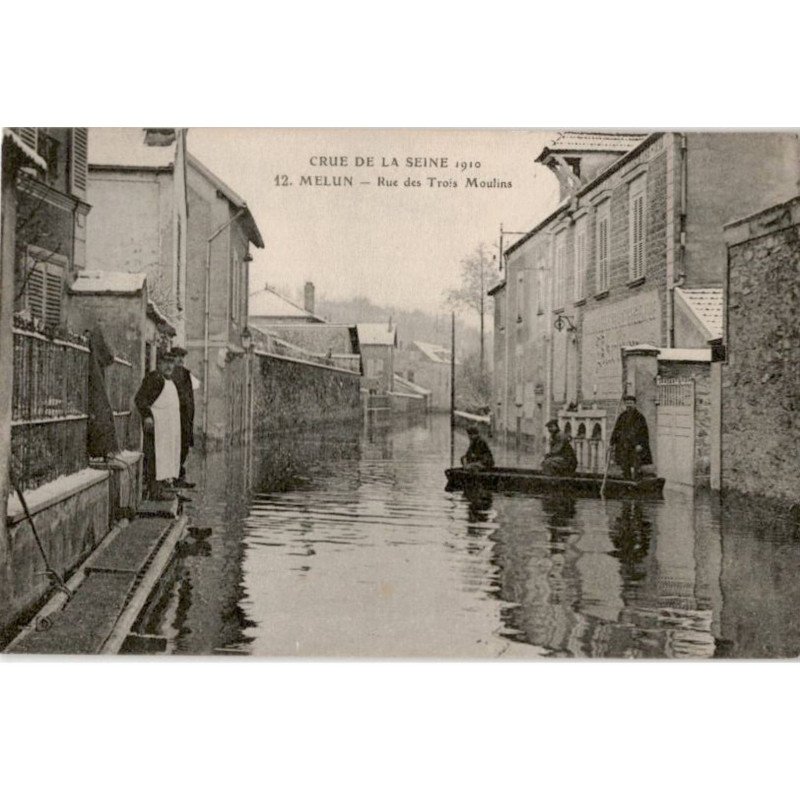 MELUN: rue des trois-moulins - très bon état