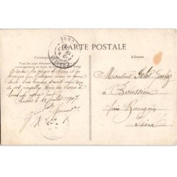 MELUN: rue saint-liesne - très bon état