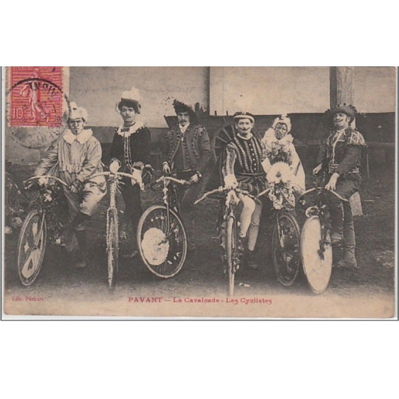 AISNE : PAVANT : la cavalcade vers 1905 - les cyclistes - très bon état AISNE : PAVANT : la cavalcade vers 1905 - les cyclistes - très bon état