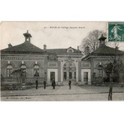 MELUN: entrée du collège jacques amyot - très bon état