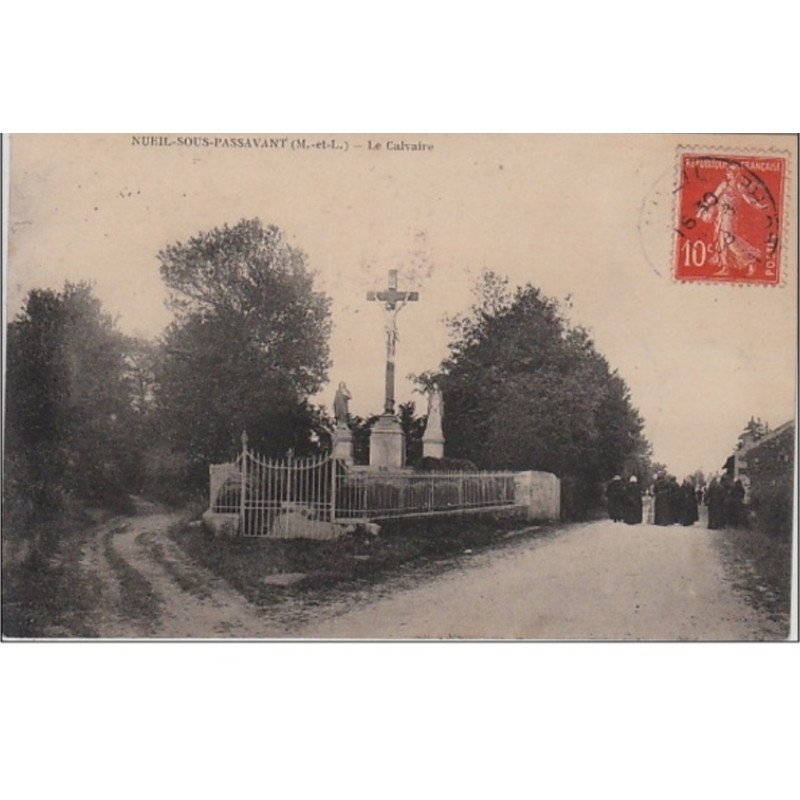NUEIL SOUS PASSAVANT : le calvaire vers 1910 - très bon état