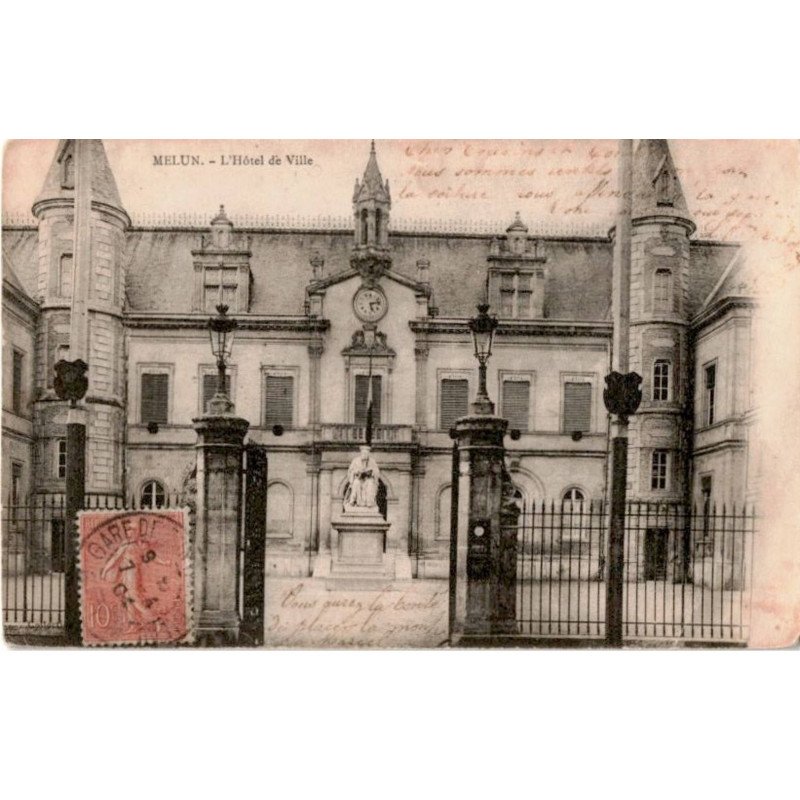 MELUN: l'hôtel de ville - état
