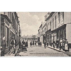 FERE EN TARDENOIS : la rue des marchands vers 1910  - très bon état