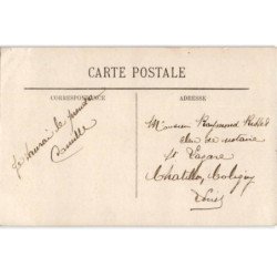 MONTEREAU-FAUT-YONNE: la rue grande - état