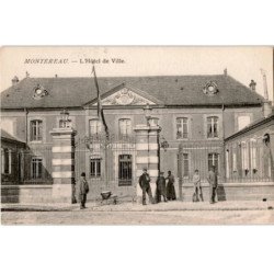 MONTEREAU: l'hôtel de ville - très bon état