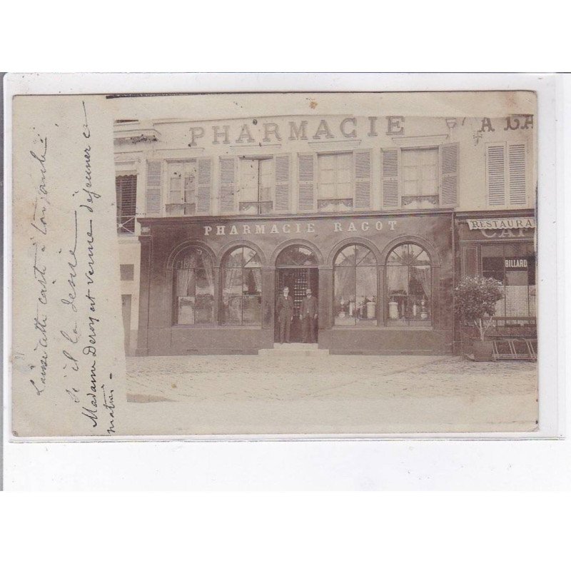 MELUN: 20 place saint-jean, pharmacie Ragot - très bon état