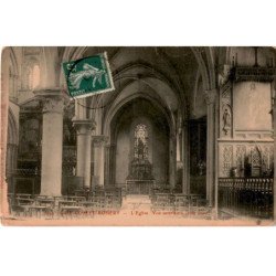 BRIE COMTE ROBERT: l'église vue intérieure (côté droit) - état