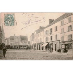 BRIE COMTE ROBERT: place du marché - très bon état