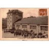VIRY-CHATILLON: l'école de garçons - bon état