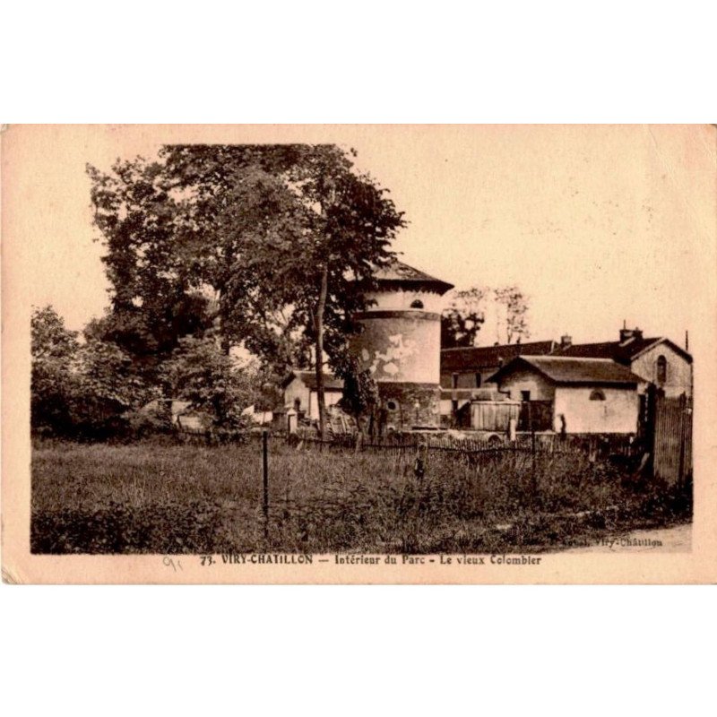VIRY-CHATILLON: le vieux colombier, intérieur du parc - bon état