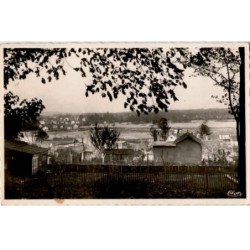 VIRY-CHATILLON: les lacs de pêche - très bon état