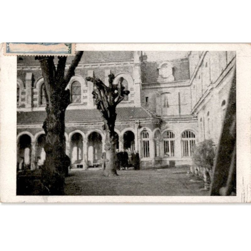 VIRY-CHATILLON: la maison des isolées - très bon état