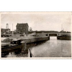 VIRY-CHATILLON: le port - état