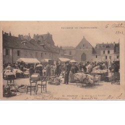 BESANCON : le marché à la féraille vers 1900 - très bon état