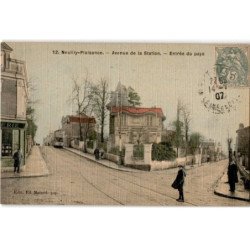 TRANSPORT: chemin de fer, tramway, neuilly-plaisance, avenue de la station, entrée du pays - très bon état