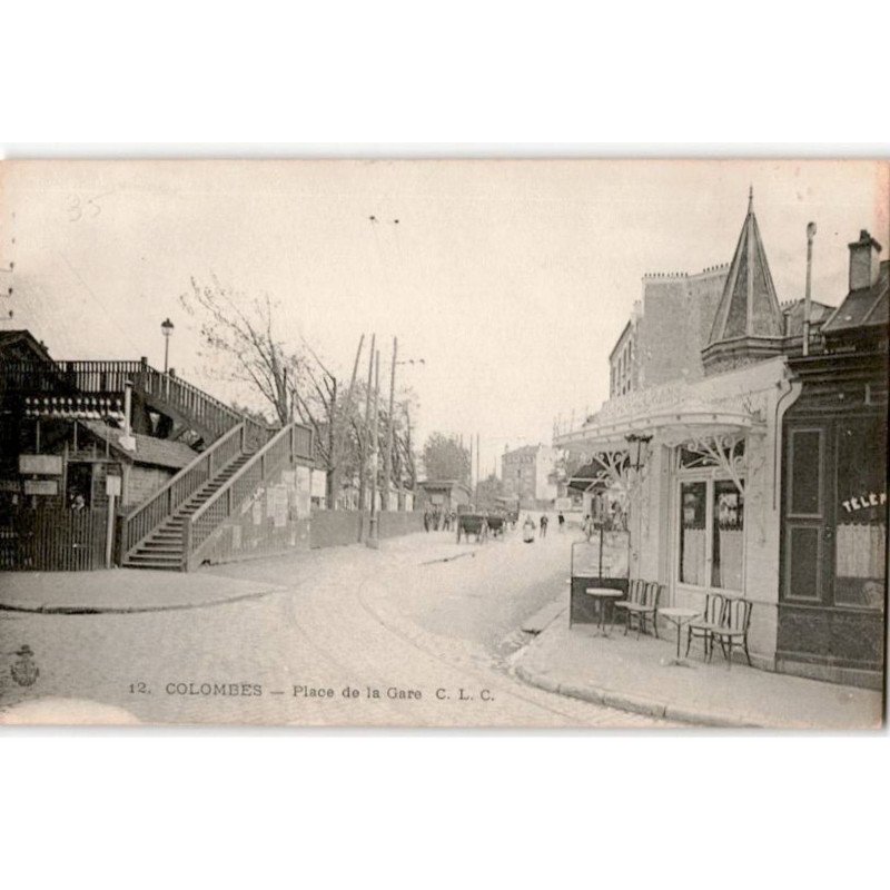 COLOMBES: place de la gare - très bon état