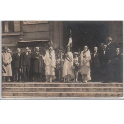 CHAMBERY : CARTE PHOTO - 1930 -La Duchesse et ses Demoiselles d'honneur à la mairie après la Cérémonie - Très bon état