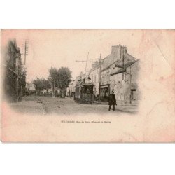 COLOMBES: rue de paris, devant la mairie - très bon état