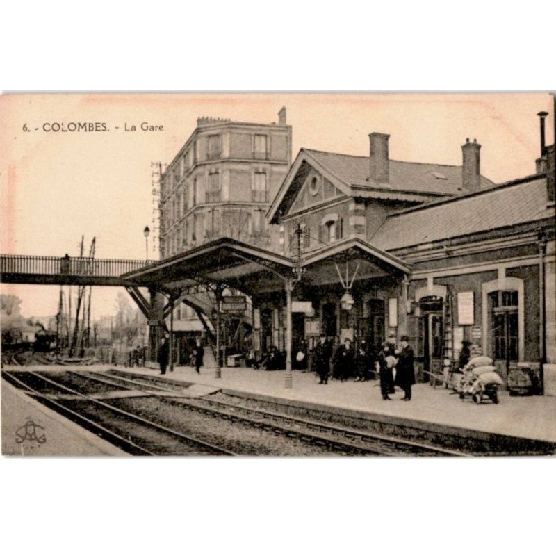 COLOMBES: la gare - très bon état
