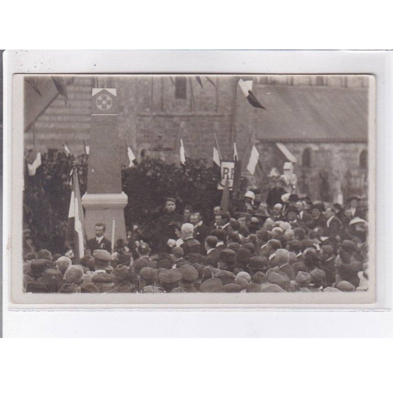 BOURG-DUN: monument aux morts - très bon état