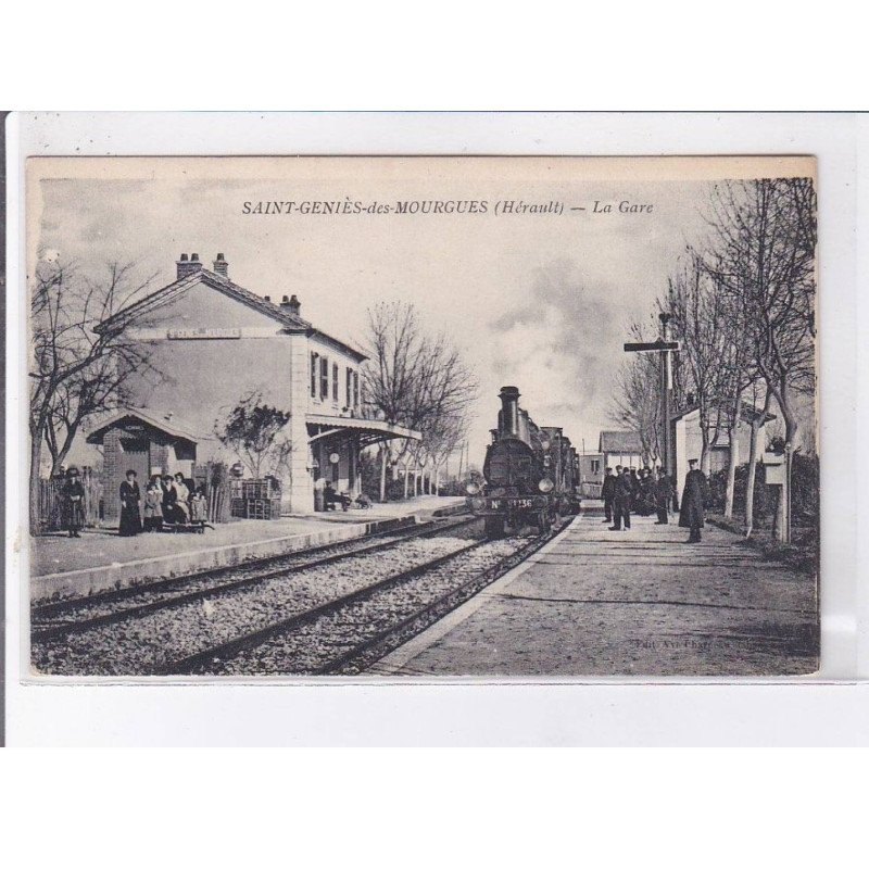 SAINT-GENIES-des-MOURGUES: la gare - très bon état