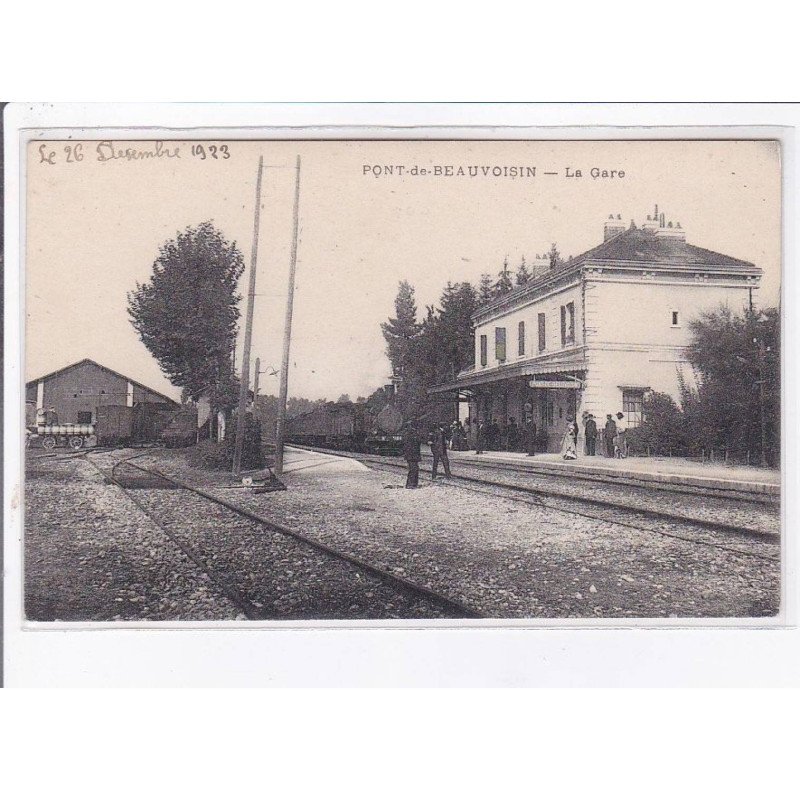 PONT-de-BEAUVOISIN: la gare - très bon état