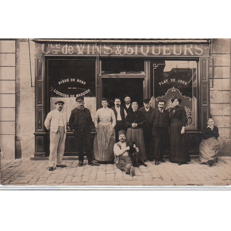 PANTIN : CARTE PHOTO Commerce de Vins et Liqueurs - Etat PANTIN : CARTE PHOTO Commerce de Vins et Liqueurs - Etat