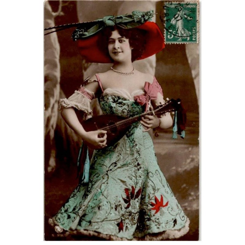 MUSIQUE: femme avec instrument de musique - très bon état