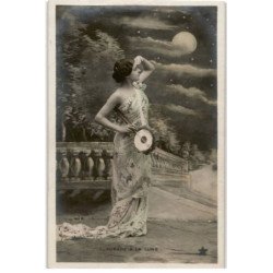 MUSIQUE: femme avec instrument de musique, aubade à la lune - très bon état