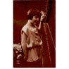 MUSIQUE: jeune fille, harpe - très bon état
