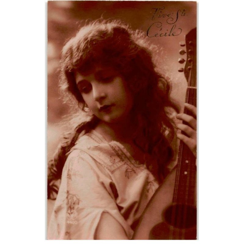 MUSIQUE: femme avec instrument de musique - très bon état