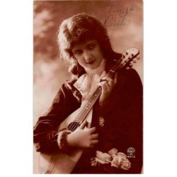 MUSIQUE: femme et instrument de musique - très bon état