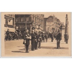 ROUEN : CARTE PHOTO - Mai 1939 Fêtes de Jeanne d'Arc - le Préfet, M. Verlomme, M. Métayer Député-Maire de Rouen - Très b