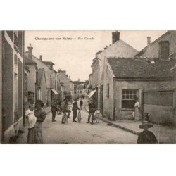 CHAMPAGNE-sur-SEINE: rue grande - très bon état