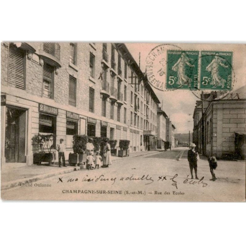 CHAMPAGNE-sur-SEINE: rue des écoles - très bon état