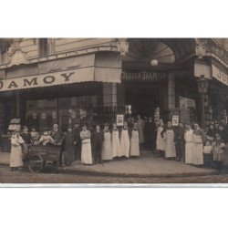 CLICHY : CARTE PHOTO - Ets Julien Damoy - croisement Rue du Bois et Boulevard National - Très bon état