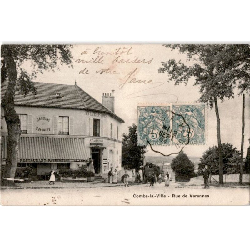 COMBS-la-VILLE: rue de varennes - très bon état